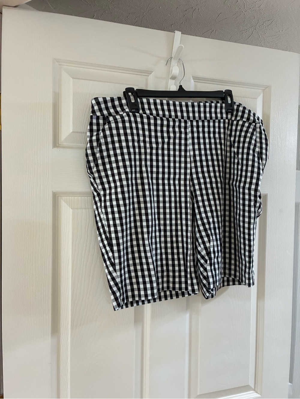 No Boundaries Black & White Gingham Women's Shorts